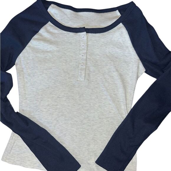 SHEIN EZwear Colorblock Raglan Sleeve Half Button Tee. Size XS. NWOT - Picture 8 of 8